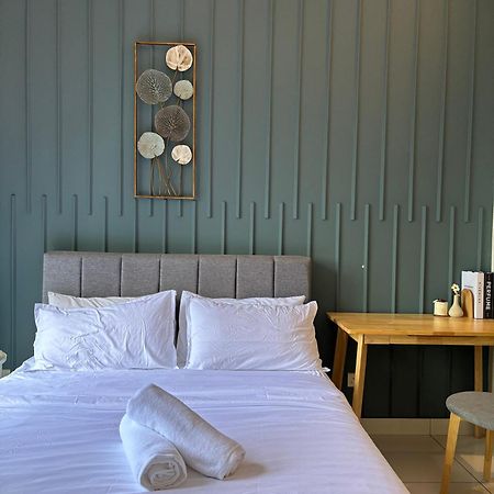 Modern Suites At Arte Mont Kiara By Iconique 쿠알라룸푸르 외부 사진