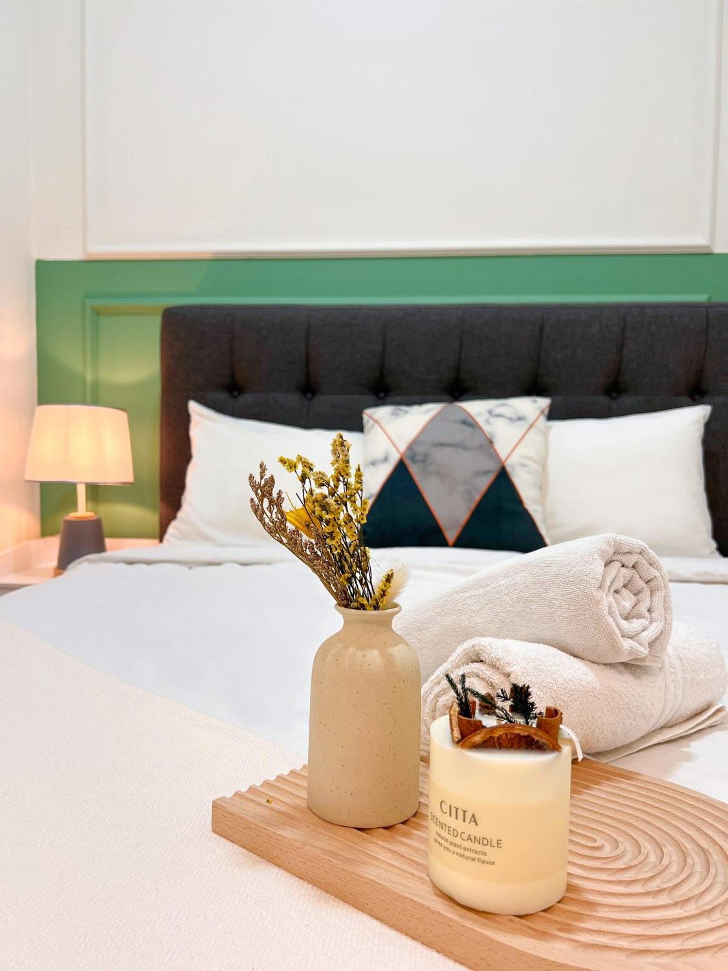 Modern Suites At Arte Mont Kiara By Iconique 쿠알라룸푸르 외부 사진