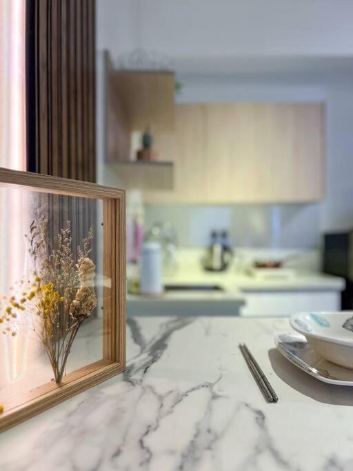 Modern Suites At Arte Mont Kiara By Iconique 쿠알라룸푸르 외부 사진