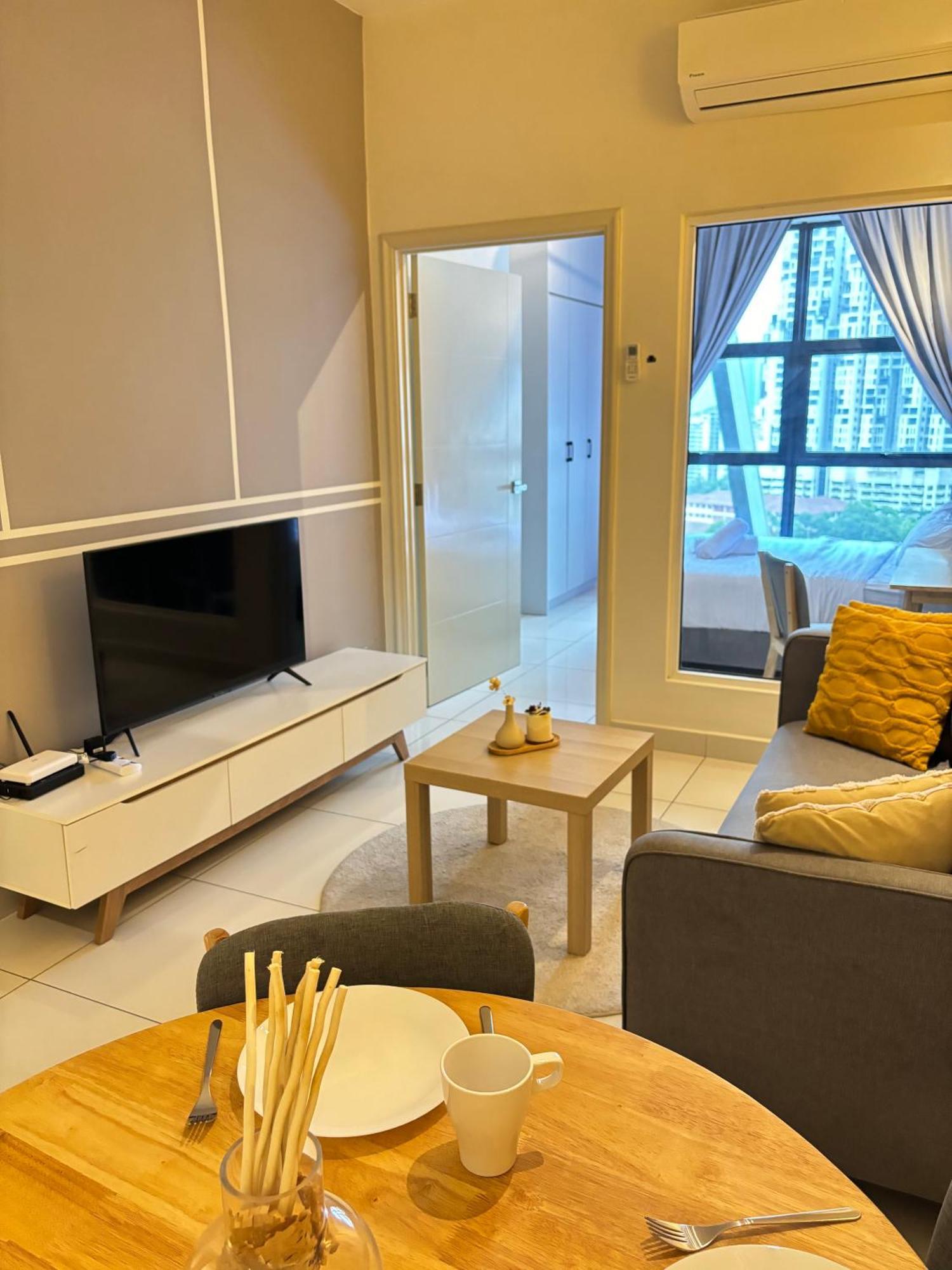 Modern Suites At Arte Mont Kiara By Iconique 쿠알라룸푸르 객실 사진